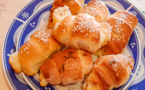 Sajtkrémes croissant recept fotóval Sajtkrémes croissant