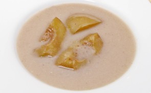 Őszibarack krémleves