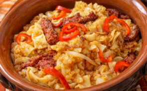 Parasztos, gazdag krumplis tészta