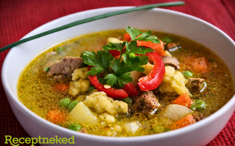 Raguleves zöldfűszeres galuskával