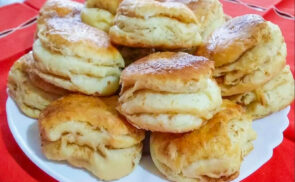 Hajtogatott tepertős pogácsa