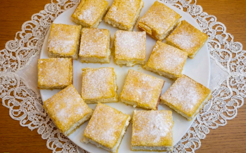 A nagyi pehelykönnyű túrós pitéje