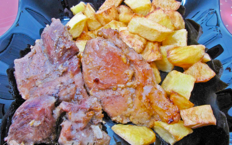 Egyszerű fokhagymás karajszeletek recept fotóval Egyszerű fokhagymás karajszeletek
