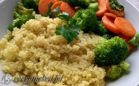 Quinoa brokkolis zöldséggel