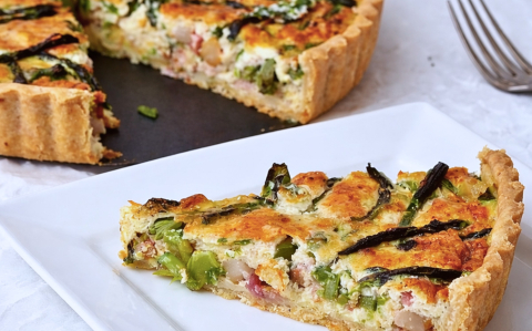 Spárgás-baconos pite