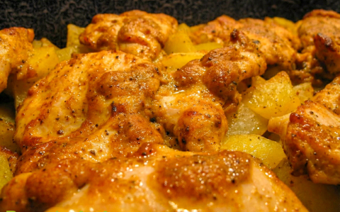 Fűszeres-mustáros csirke krumplival