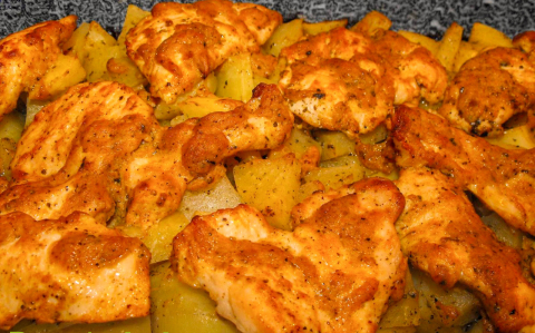 Fűszeres-mustáros csirke krumplival