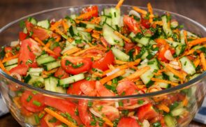 Balzsamecetes vegyes saláta