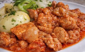 Csülökpörkölt