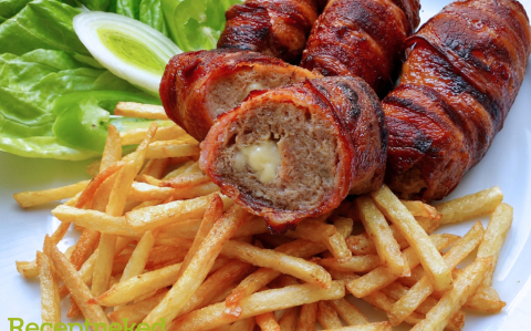 Sajttal töltött fasírt baconbe tekerve