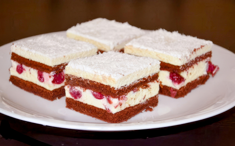 Meggyes kókuszvarázs recept fotóval Meggyes kókuszvarázs