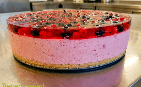 Erdei gyümölcsös sajttorta