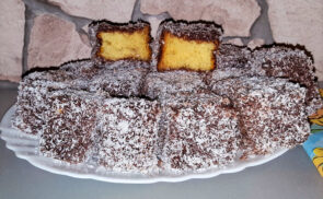 Kókuszkocka mézes piskótából recept fotóval Kókuszkocka mézes piskótából