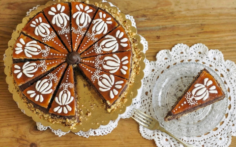 Dobos torta díszítő cukormázzal