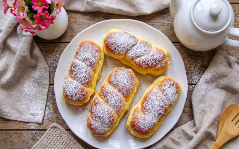 Mini kalács vaníliakrémmel töltve