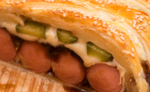 Hot dog leveles tésztában