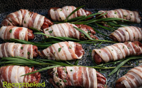 Tárkonyos csirkemáj baconbe göngyölve