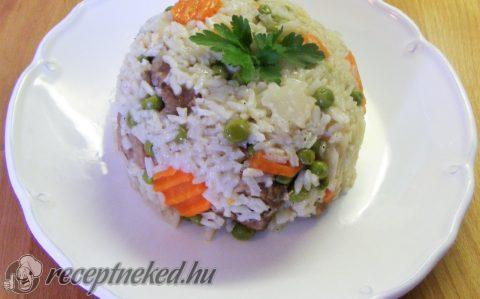 Zöldséges rizses hús