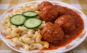 Varászlói szaftos húsgolyók