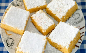 Grízes-túrós kevert süti