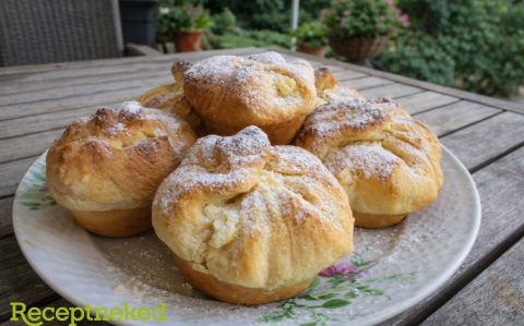 Túrós batyu muffin formában