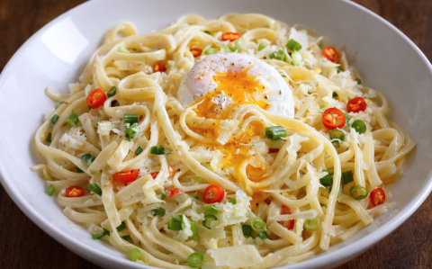 Chilis-fokhagymás linguine