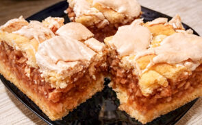 Rácsos, habos almás