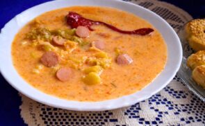 Tejfölös kelkáposztaleves