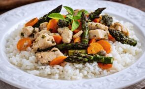 Spárgás-sárgarépás csirkemellragu