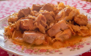 Egyszerű  húsos káposzta