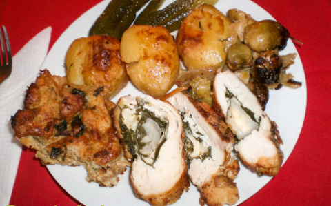 Spenóttal-sajttal töltött csirkemell