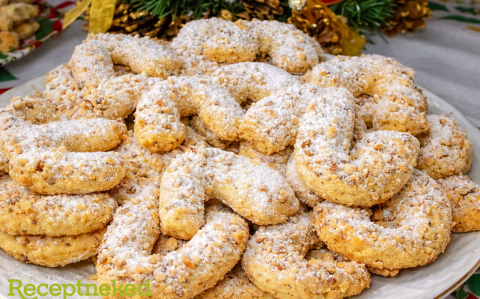 Duplán mogyorós, omlós kifli