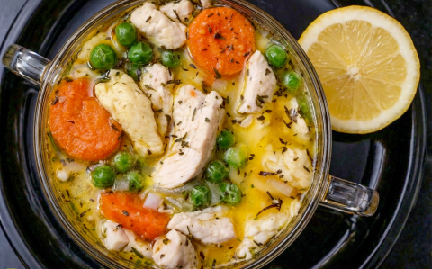 Tárkonyos raguleves vajgaluskával