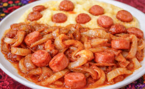 Hagymatokány puliszkával