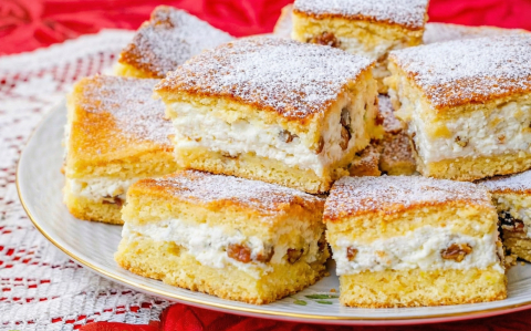 Pehelykönnyű túrós pite