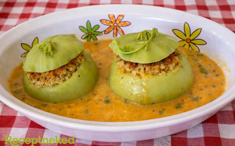 Töltött karalábé