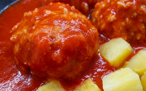 Paradicsomos húsgombóc