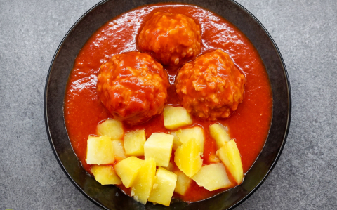 Paradicsomos húsgombóc