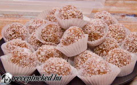 Kókuszos-mogyorós golyók recept fotóval Kókuszos-mogyorós golyók