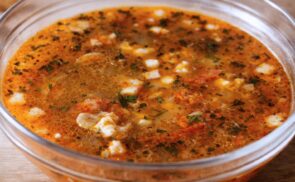 Betyáros gombaleves