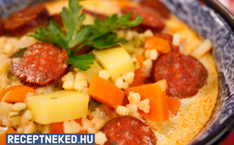 Kolbászos tarhonyaleves