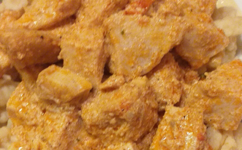 Tejfolos Csirkemell Nokedlivel Recept Kiskrisztike Konyhajabol Receptneked Hu