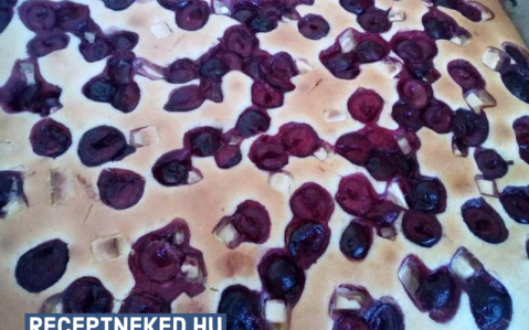 Fehércsokis-meggyes kevert pite recept fotóval Fehércsokis-meggyes kevert pite