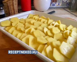 Fokhagymás besamelben sült krumpli