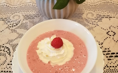 Hideg málnaleves recept fotóval Hideg málnaleves