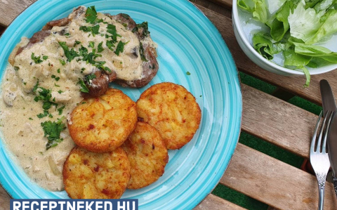 Steak fehérboros-gombás mártással recept fotóval Steak fehérboros-gombás mártással