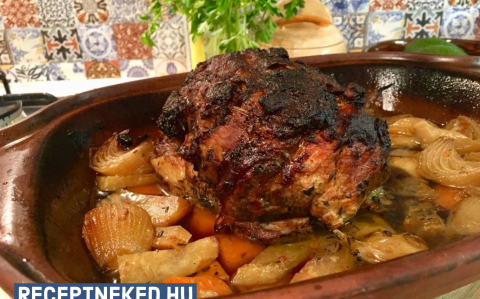 Zöldségágyon sült fűszeres tarja recept fotóval Zöldségágyon sült fűszeres tarja