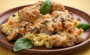 Gombás-zöldséges húsgolyó