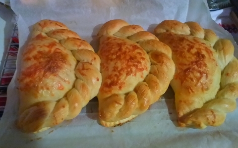 Töltött pizza recept fotóval Töltött pizza