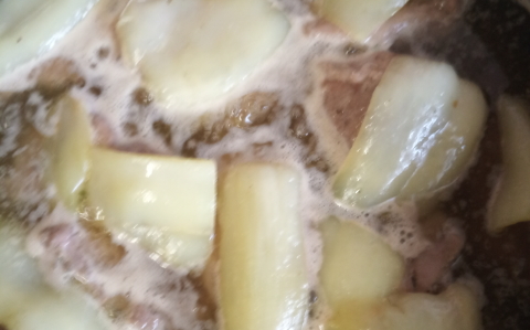 Konfitált pulykacomb rizzsel